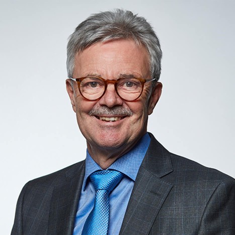 Bernhard Möbs